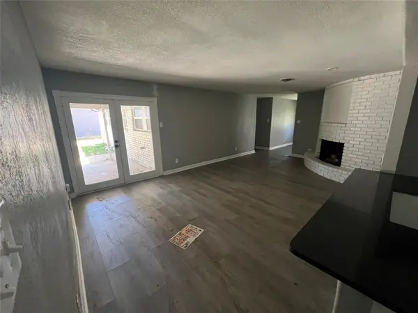 1306 Elby Street, Irving, TX 75061