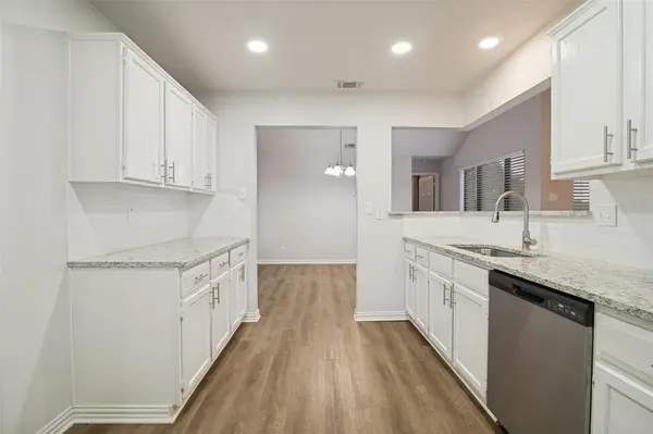 521 Clear Springs Drive, Mesquite, TX 75150