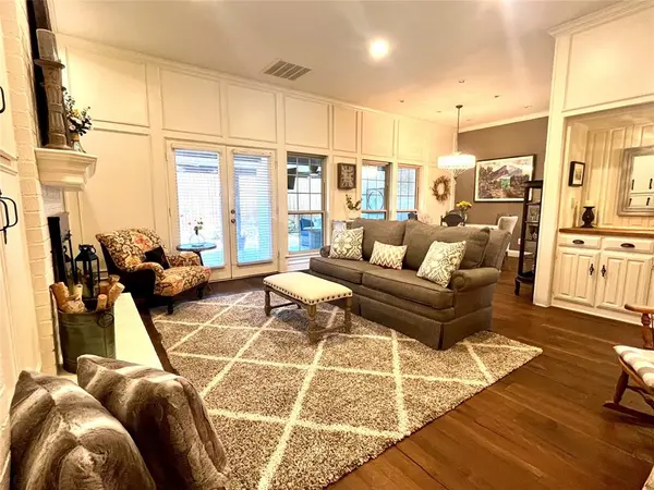 17216 Ikel Drive, Dallas, TX 75248