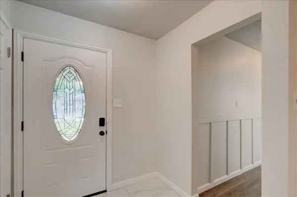 6524 Blue Grass Dr., Watauga, TX 76148