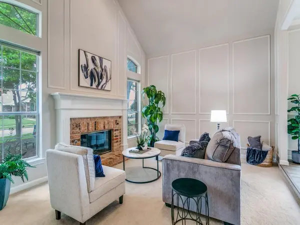 2916 Redwood Drive, Carrollton, TX 75007