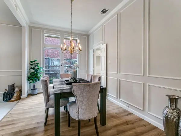 2916 Redwood Drive, Carrollton, TX 75007