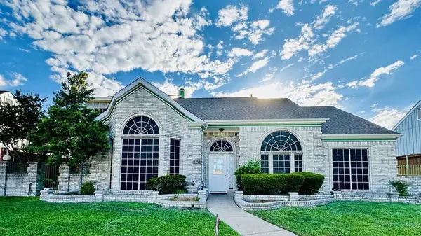 5713 Allen Lane, Rowlett, TX 75088