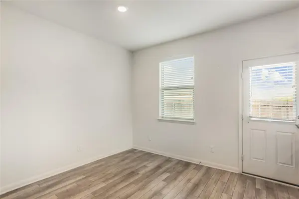 186 Aster Drive, Sanger, TX 76266