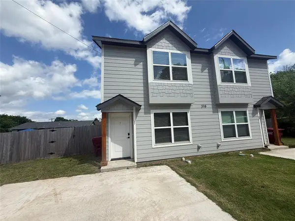 318 Henderson Street, Bonham, TX 75418