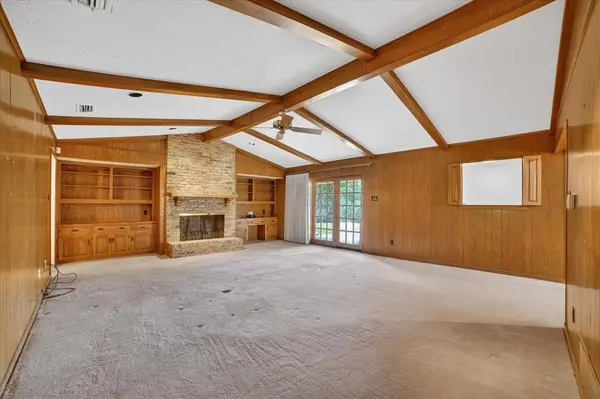 6804 Kenwhite Drive, Dallas, TX 75231