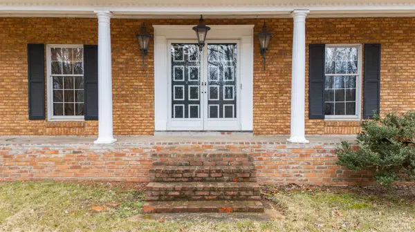 218 Maple DR, Madison Heights, VA 24572