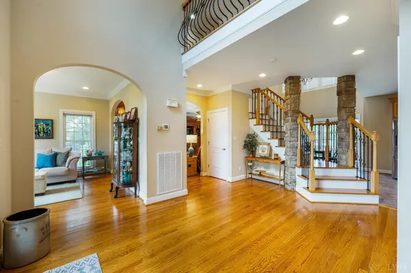 1389 South Oak Lawn DR, Forest, VA 24551