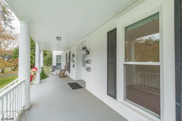 55 Madison St #3, Newton Town, NJ 07860