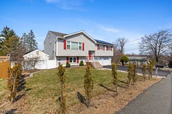 1 North Way, Hopatcong Boro, NJ 07843