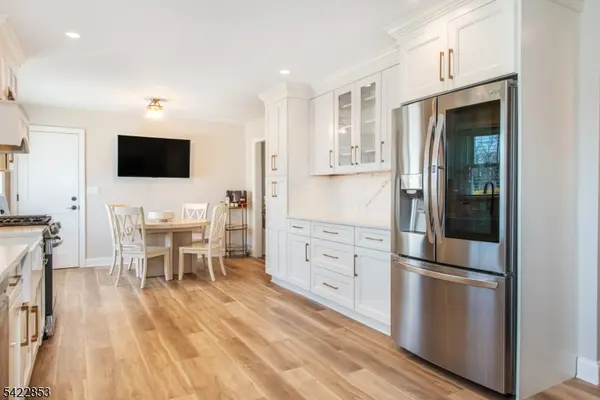 15 Green Meadows Rd, Fairfield Twp., NJ 07004