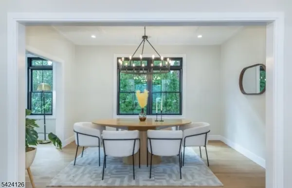 28 Bennington Rd, Livingston Twp., NJ 07039