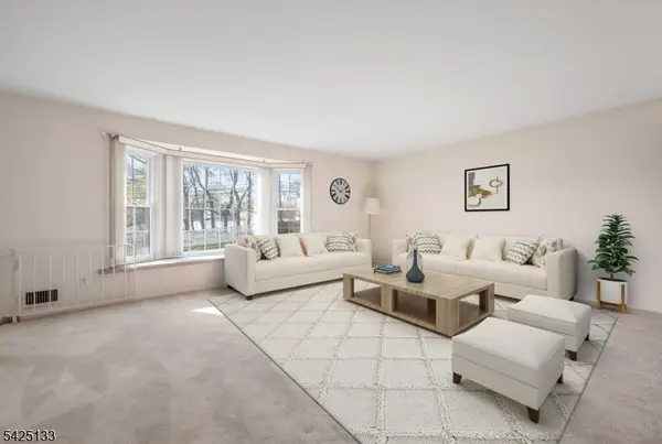 109 Dogwood Ct, Westwood Boro, NJ 07675