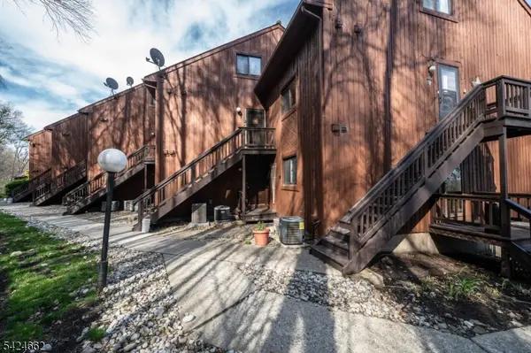 4 Red Lodge Dr #3, Vernon Twp., NJ 07462