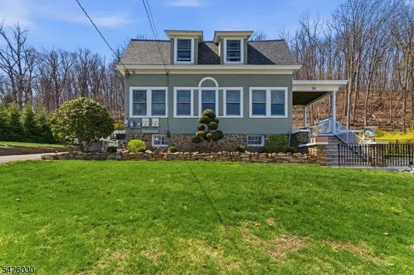 79 Ann St, Dover Town, NJ 07801