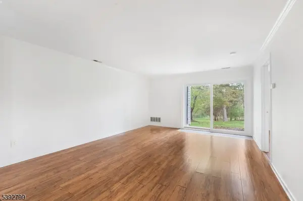 41 Oswestry Way, Franklin Twp., NJ 08873