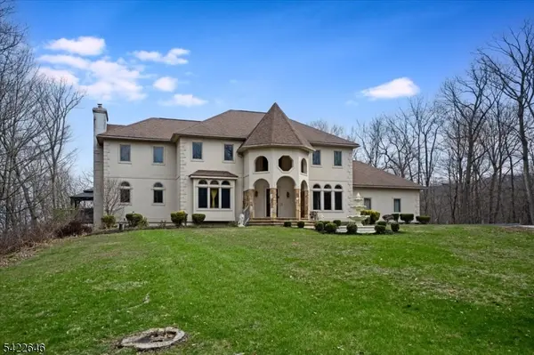 25 Starrett Ct, Sparta Twp., NJ 07871