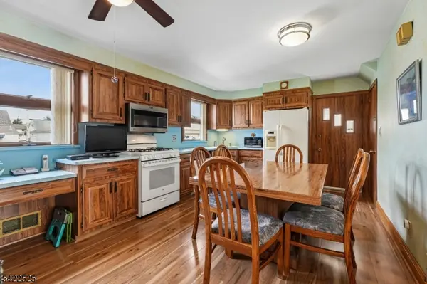 12 Holly St, Clifton City, NJ 07013