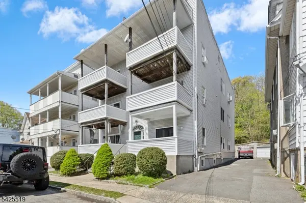 22 Orchard St, Summit City, NJ 07901