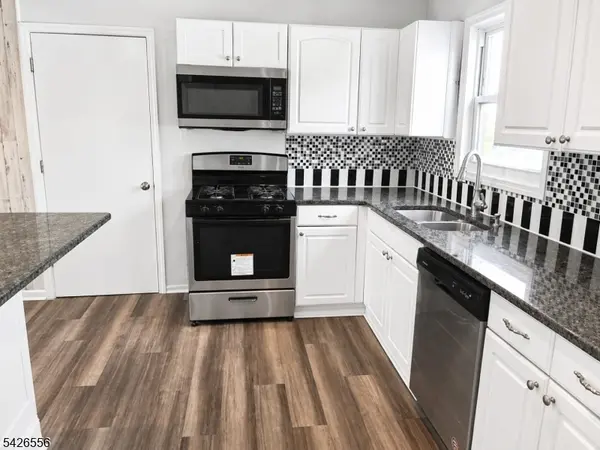 94 S 21St Ave, Manville Boro, NJ 08835