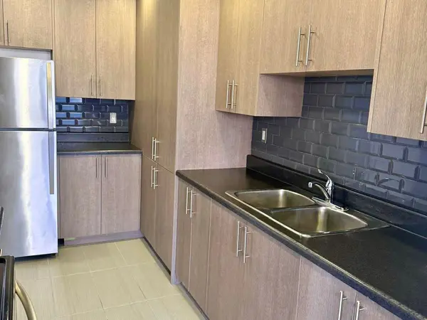 35 Esterbrooke AVE #209, Toronto C15, ON M2J 2C6