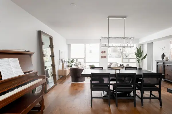 96 Fifeshire RD #204, Toronto C12, ON M2L 2X9