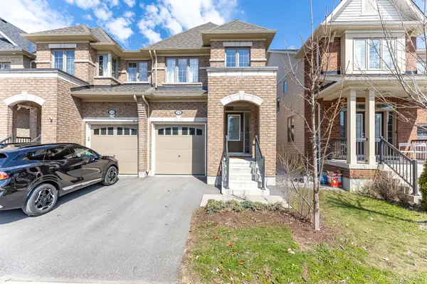 130 Ice Palace CRES, Oshawa, ON L1H 7K4