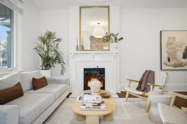 118 Mountjoy AVE, Toronto E01, ON M4J 1J8