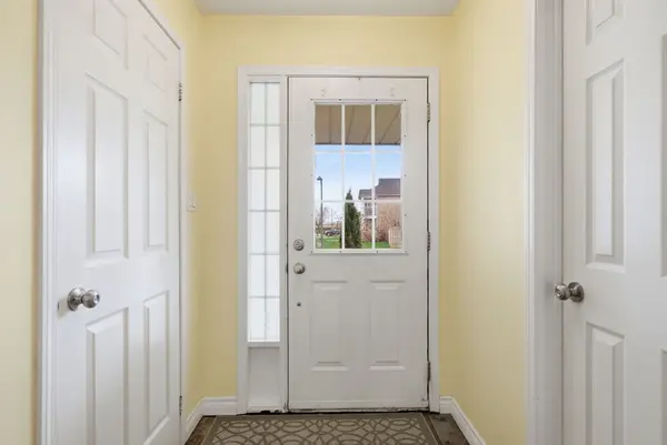 69 Hammond ST, Clarington, ON L1C 5E6