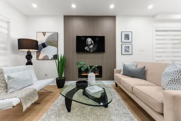 111 Glenmore RD, Toronto E02, ON M4L 3M2