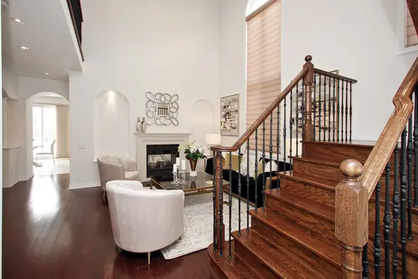 670 Via Romano BLVD, Vaughan, ON L6A 0G2