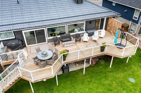 8 TINY BEACHES RD S, Tiny, ON L0L 2J0