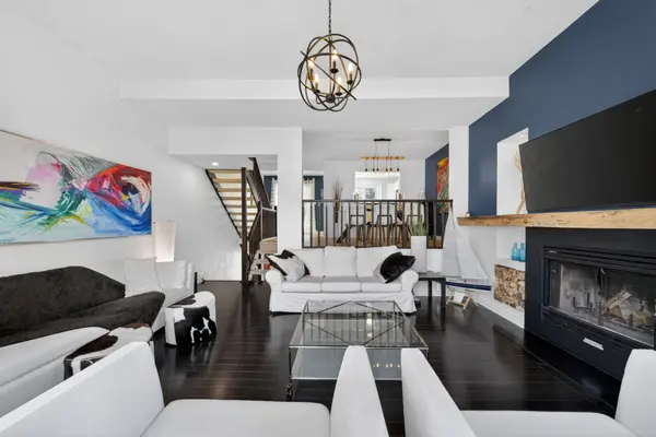 53 Lighthouse LN W, Collingwood, ON L9Y 5C8