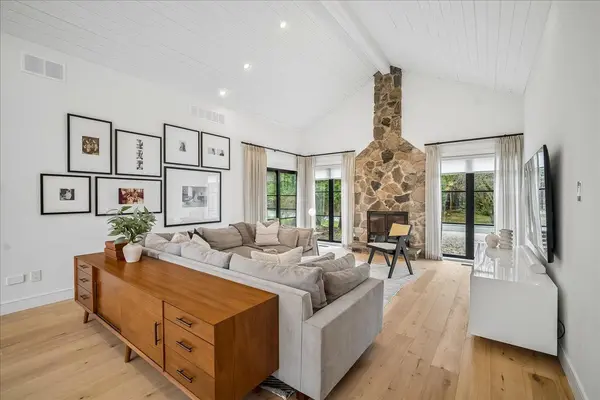 33 Slalom Gate RD, Collingwood, ON L9Y 5A9