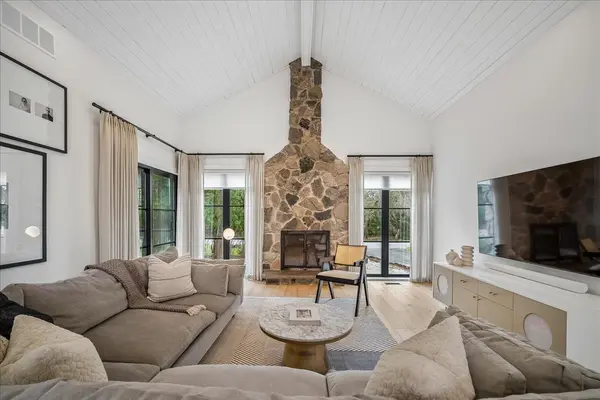 33 Slalom Gate RD, Collingwood, ON L9Y 5A9