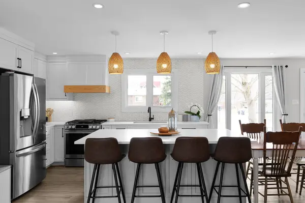 4 Sturgeon Bay RD, Severn, ON L0K 1E0