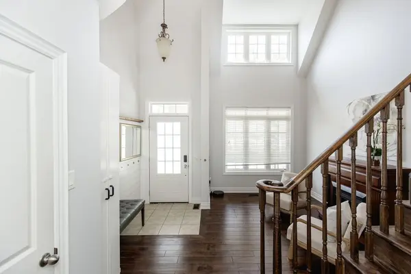 11 CHRISTY DR, Wasaga Beach, ON L9Z 1S7