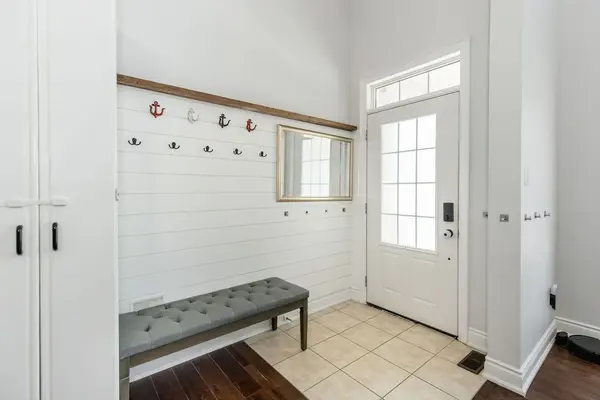 11 CHRISTY DR, Wasaga Beach, ON L9Z 1S7