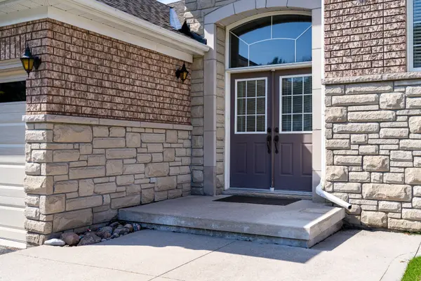 30 Cranberry HTS, Wasaga Beach, ON L9Z 1M9