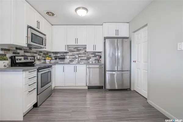 3113 7th STREET E #32, Saskatoon, SK S7H 1B2