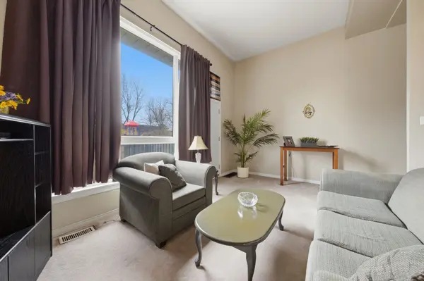 107 Darras CT, Brampton, ON L6T 1W7