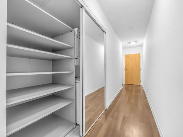 38 Joe Shuster WAY #1416, Toronto W01, ON M6K 0A5