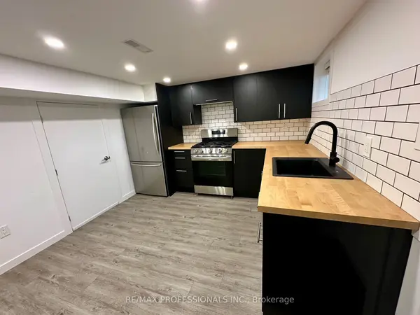 66 Whitburn CRES #Lower, Toronto W05, ON M3M 2S4