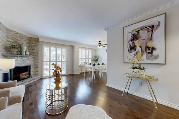 4151 Quaker Hill DR, Mississauga, ON L5C 3M2