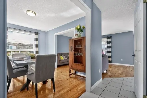 71 Beardmore CRES, Halton Hills, ON L7J 2Z1