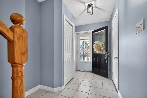 71 Beardmore CRES, Halton Hills, ON L7J 2Z1