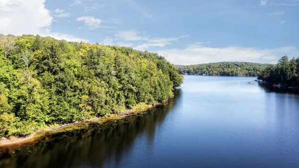 10 STILLWATER LN, Huntsville, ON P1H 2J2