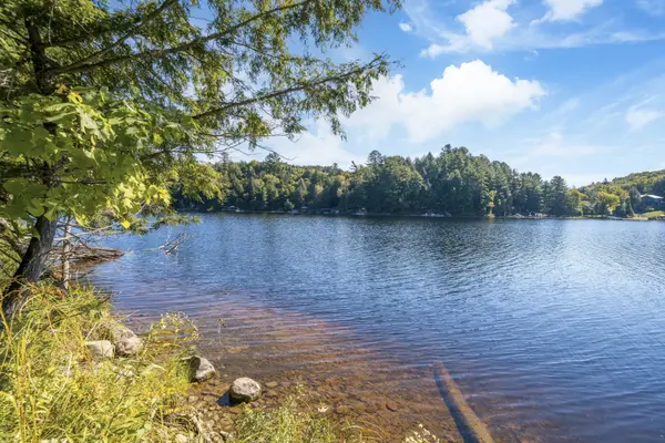 10 STILLWATER LN, Huntsville, ON P1H 2J2