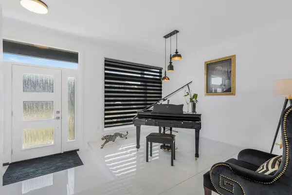 1143 Avignon ST, Russell, ON K0A 1W0