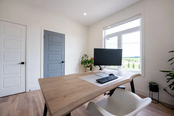 33977 Kildeer DR, Bluewater, ON N0M 1N0